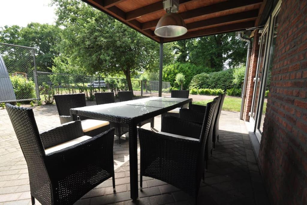 Vakantiewoning Nabij Toverland Griendtsveen Bagian luar foto